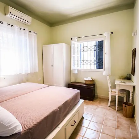 Ponente Apartment Symi